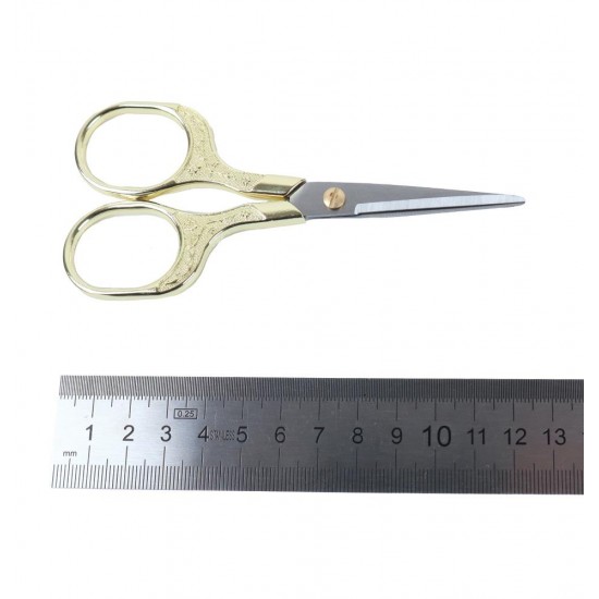 Altın Rengi Desenli Dikiş Makası (12cm) Altın Rengi Desenli Dikiş Makası (12cm)